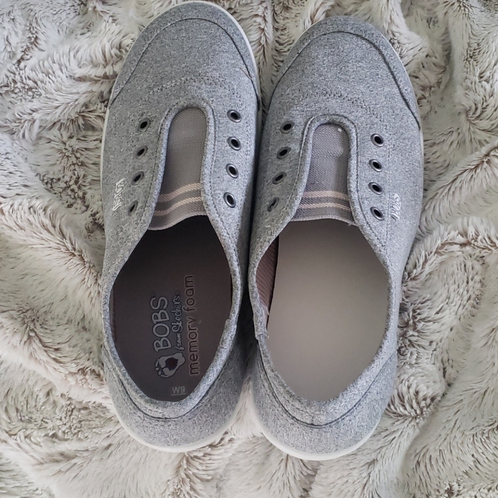 Brand new Bob's Sketches Women tennis shoes Sz 9